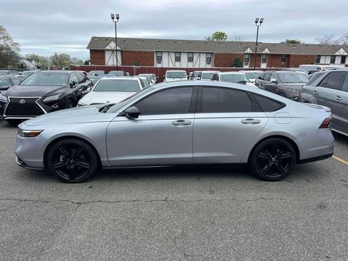 Used 2023 Honda Accord Sport image 9