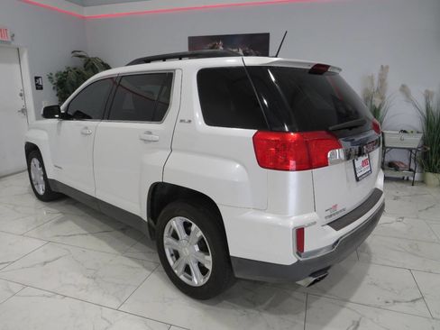 Used 2017 GMC Terrain SLE w/ Convenience Package FWD image 5