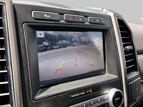 Used 2018 Ford Expedition XLT w/ Equipment Group 202A RWD image 27