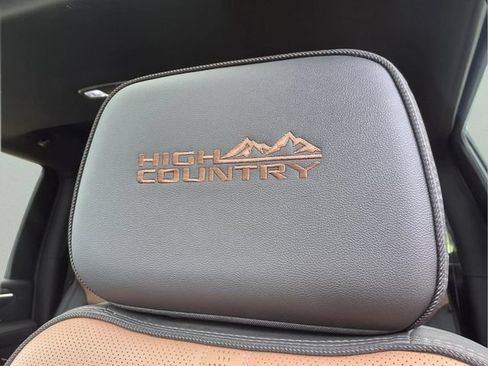 Used 2025 Chevrolet Silverado 3500 High Country w/ High Country Premium Package AWD/4WD image 19