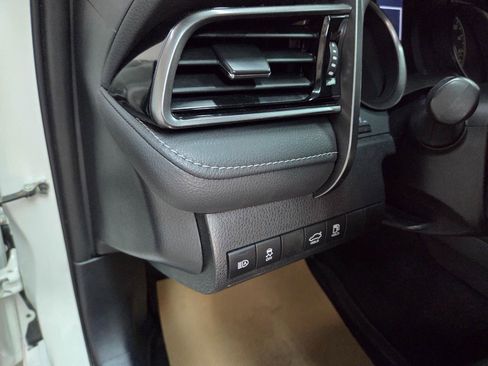 Used 2022 Toyota Camry SE FWD image 28