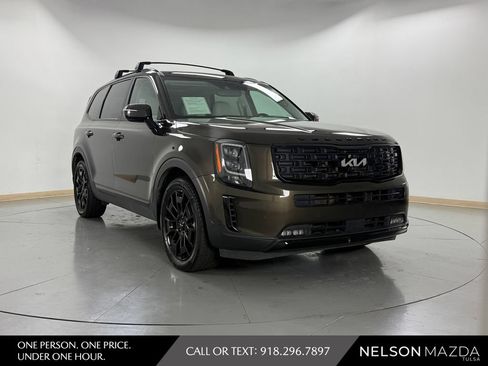 Used 2022 Kia Telluride SX w/ SX Prestige Package AWD/4WD image 4
