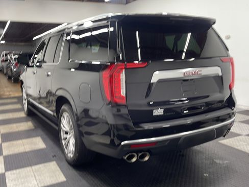 Used 2023 GMC Yukon XL Denali w/ Denali Reserve Package RWD image 16