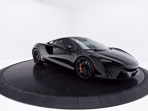 Used 2026 McLaren Artura RWD image 20