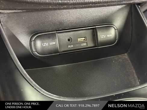 Used 2016 Kia Soul + FWD image 32