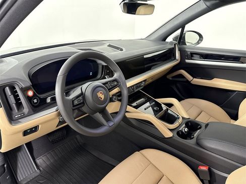 New 2026 Porsche Cayenne image 4