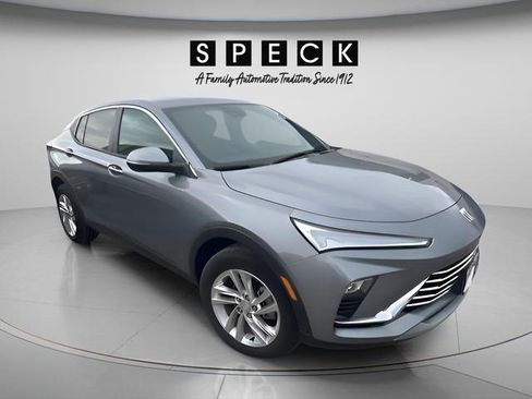 Certified 2025 Buick Envista Preferred w/ Convenience I Package FWD image 11
