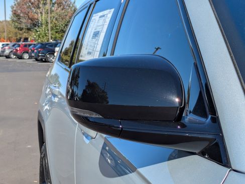 New 2025 Jeep Grand Cherokee L Limited w/ Black Appearance Package image 13