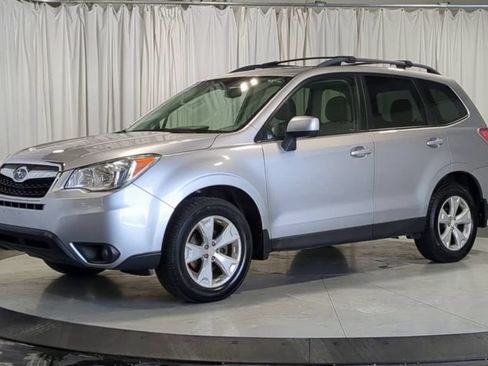 Used 2016 Subaru Forester 2.5i Premium AWD/4WD image 5