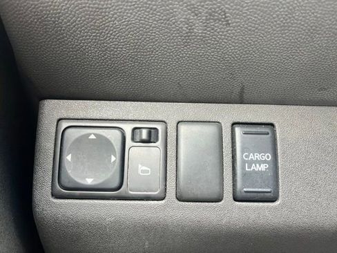 Used 2010 Nissan Frontier PRO-4X w/ Pro-4x Value Truck Pkg AWD/4WD image 23