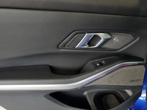 Used 2025 BMW M340i RWD image 13