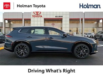 New 2025 Toyota Crown Signia