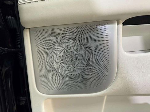 Used 2020 Lincoln Navigator L Black Label w/ Cargo Convenience Package image 58