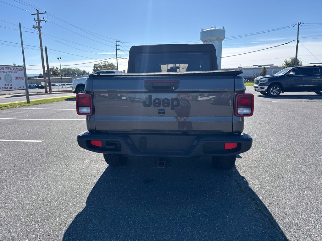 Used 2021 Jeep Gladiator Sport AWD/4WD image 3