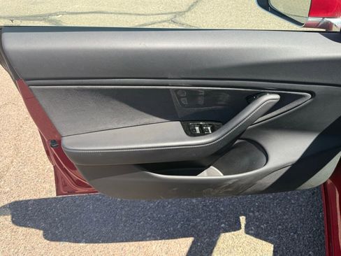 Used 2018 Tesla Model 3 Long Range image 14