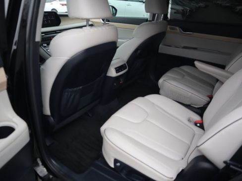Used 2025 Hyundai Palisade Limited image 11