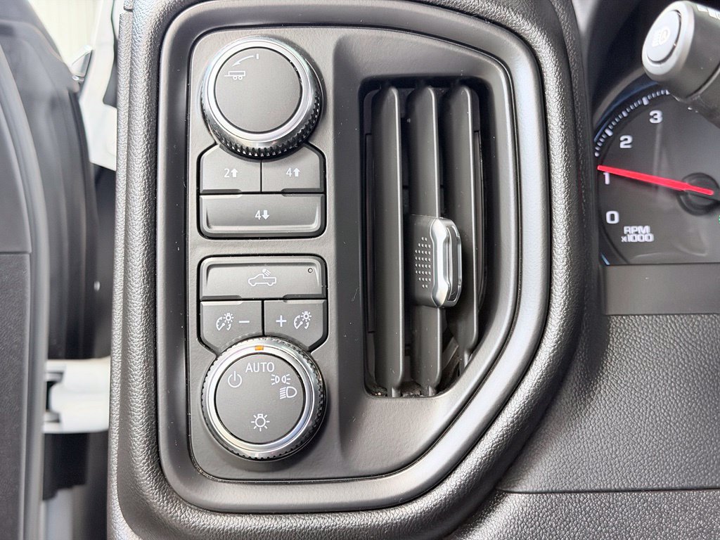 Used 2026 GMC Sierra 2500 Pro AWD/4WD image 38