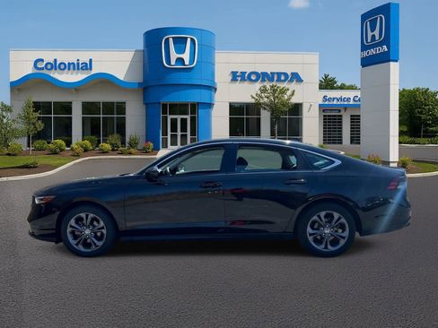 Used 2023 Honda Accord EX image 3