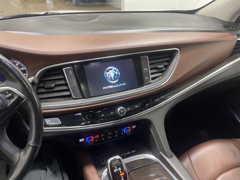 Used 2019 Buick Enclave Avenir FWD image 30