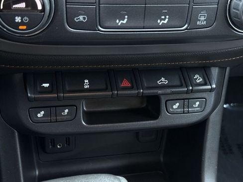 Used 2021 GMC Canyon AT4 w/ Trailering Package image 22