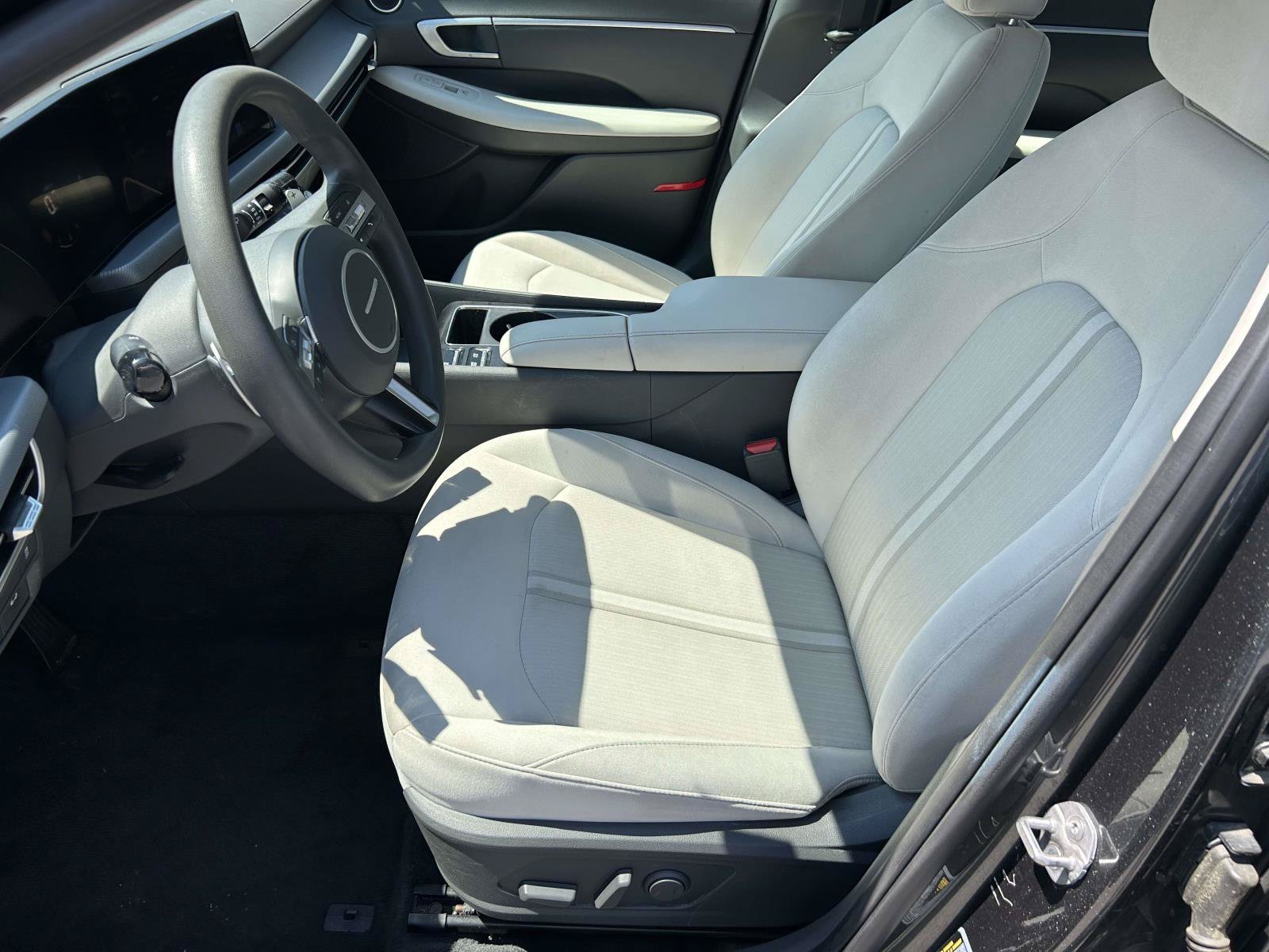 Used 2025 Hyundai Sonata SEL FWD image 15