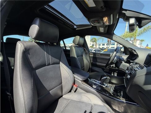 Used 2017 BMW X4 M40i image 32