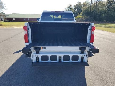 Used 2024 Chevrolet Silverado 2500 High Country w/ Technology Package image 33