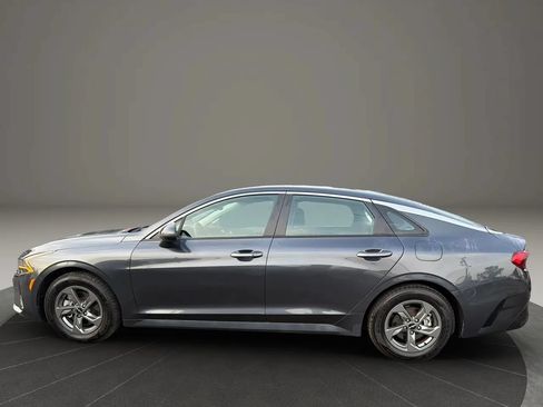 Used 2022 Kia K5 LXS FWD image 8