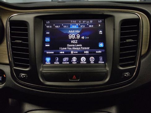 Used 2016 Chrysler 200 C w/ Premium Group FWD image 25