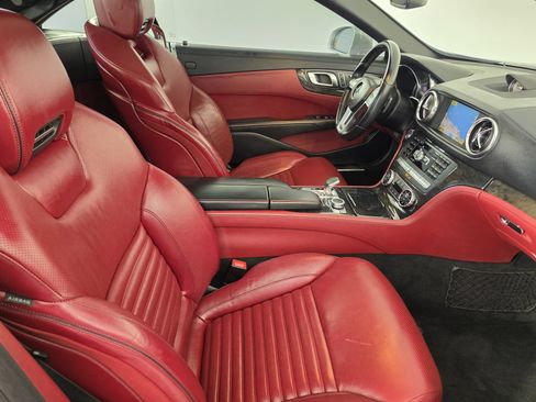 Used 2013 Mercedes-Benz SL 550 image 22