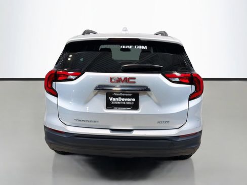 Used 2020 GMC Terrain SLE w/ Driver Convenience Package AWD/4WD image 8