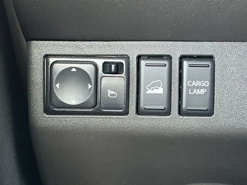 Used 2021 Nissan Frontier SV image 17