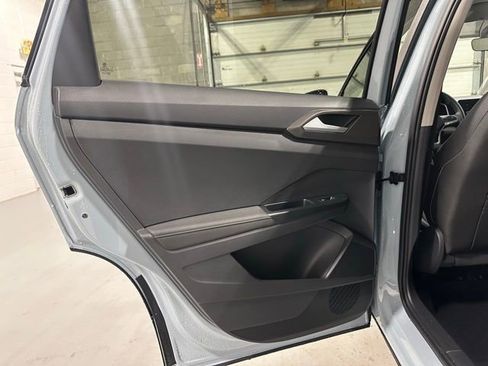 New 2026 Volkswagen Taos SE AWD/4WD image 10