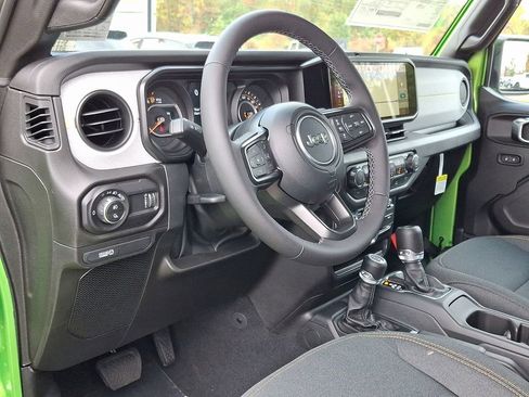 New 2025 Jeep Gladiator Sport image 7