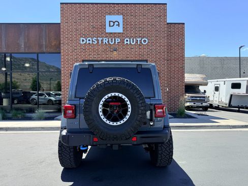 Used 2024 Jeep Wrangler Unlimited Rubicon 4xe AWD/4WD image 5