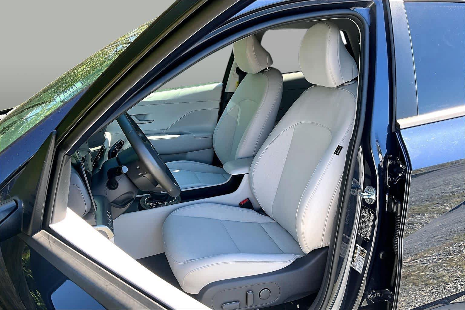Used 2024 Hyundai Kona SEL FWD image 8