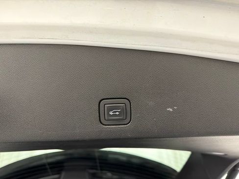 Used 2024 Cadillac XT6 Premium Luxury AWD/4WD image 36
