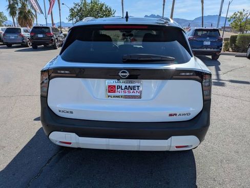 Certified 2025 Nissan Kicks SR w/ Illumination Package AWD/4WD image 12