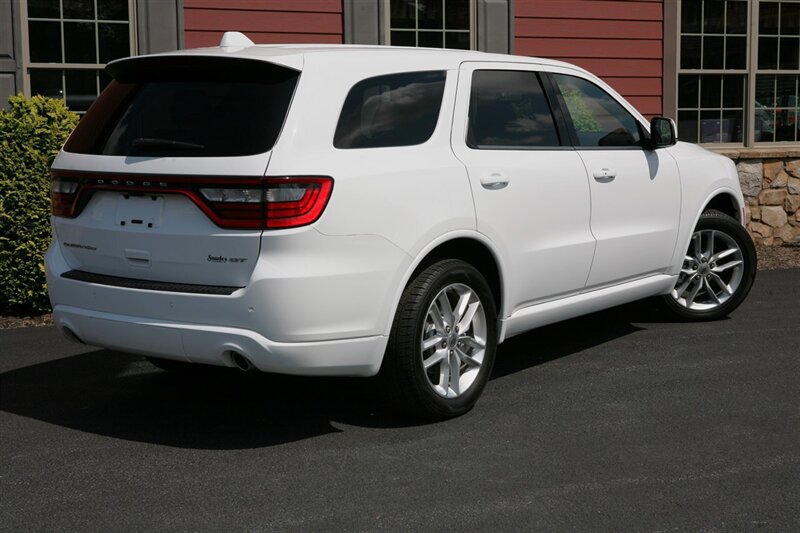Used 2022 Dodge Durango GT RWD image 5