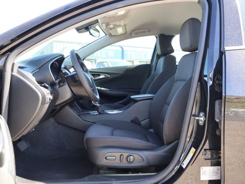 Used 2024 Chevrolet Malibu LT image 13