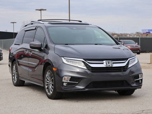 Used 2019 Honda Odyssey Elite image 4