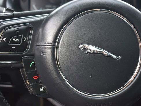 Used 2013 Jaguar XJ L Supercharged image 24