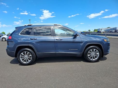 Used 2021 Jeep Cherokee Latitude Lux w/ Comfort/Convenience Group AWD/4WD image 7