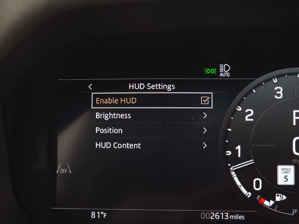 Used 2025 Land Rover Defender 110 X-Dynamic SE AWD/4WD image 24
