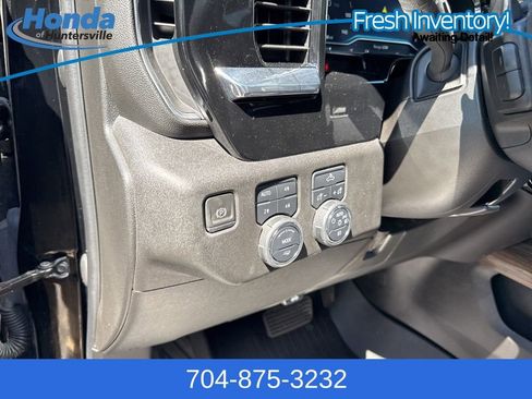 Used 2023 Chevrolet Silverado 1500 RST image 19