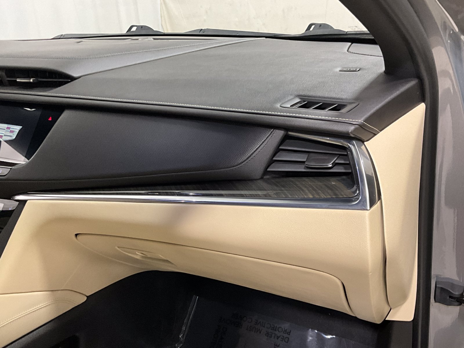 Used 2019 Cadillac XT5 AWD image 17