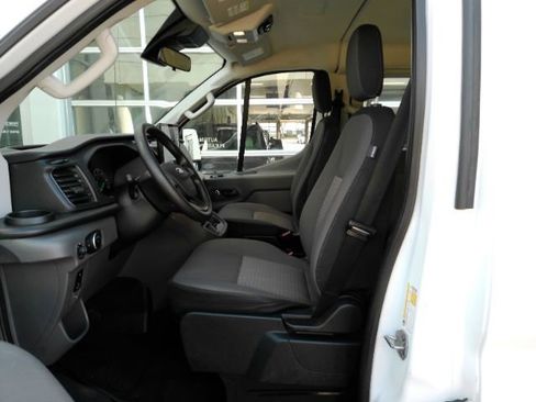 Used 2023 Ford Transit 350 XLT image 12