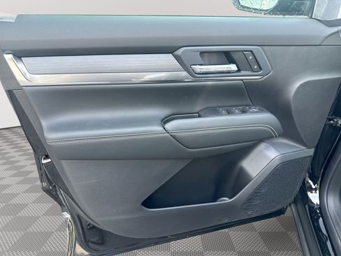 New 2026 GMC Terrain Elevation w/ Technology Package II AWD/4WD image 22
