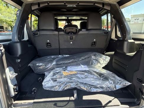 New 2026 Jeep Wrangler Unlimited Rubicon AWD/4WD image 24