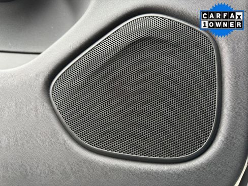 Used 2022 Volvo XC60 B5 Momentum image 24